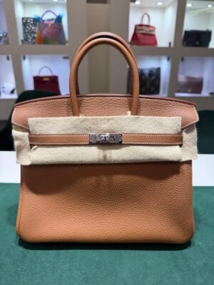 Hermès Birkin 25 retourne veau togo colore GOLD ( il più richiesto ) marrone stampa K NUOVA 2025 hardware palladio full set con scontrino ufficiale Hermès pellicole stickers ovunque .