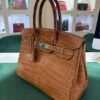 Hermès Birkin 30 in Coccodrillo Niloticus Gold, Palladium Hardware del 2011.