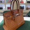 Hermès Birkin 30 in Coccodrillo Niloticus Gold, Palladium Hardware del 2011.