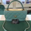 WhatsApp Image 2026-01-30 at 17.49.22 Chanel trendy CC misura media 25 con Card Chanel del 2015 e certificato Entrupy