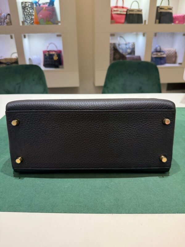 Hermès Kelly 28 Retourne pellame Taurillon Clémence NUOVA 2026 seriale K colore NERO noir ( nero ) con hardware dorato con tutti gli adesivi di protezione dell’imballaggio e dell’hardware full set full pellicole full stickers