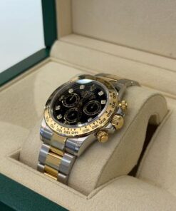 Alternative view of Rolex Daytona Cosmograph acciaio oro del 2018 quadrante in diamanti full set top condition