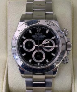 Rolex Daytona Cosmograph del 2010 chiusura lunga RRR card full set top condition con documenti
