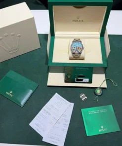 Alternative view of Rolex Oyster Perpetual 41 Celebration NUOVO 2024 full stickers full pellicole full set documenti