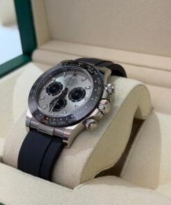 Alternative view of Rolex Daytona Ghost Mai indossato del 2020 card verde parziali pellicole full set con documenti