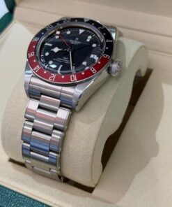 Alternative view of Tudor Black Bay GMT NUOVO 2025 coke full set con documenti e scatola
