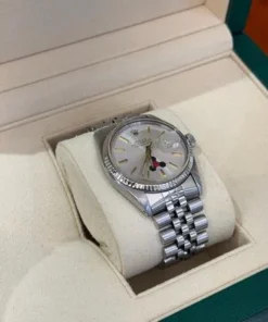 Alternative view of Rolex Datejust 36 36mm jubilee quadrante Mosaic Honeycomb dial personalizzato del 1981