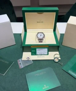 Alternative view of Rolex Explorer II Bianco white del 2017 Iyalia full set top condition con documenti e scatola