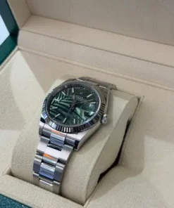 Alternative view of Rolex Datejust 36 NUOVO quadrante palme dial palma verde full set con documenti e scatola