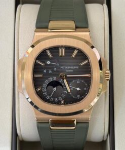 Patek Philippe Nautilus rose gold 40mm del 2007 full set excellent condition con documenti e scatola