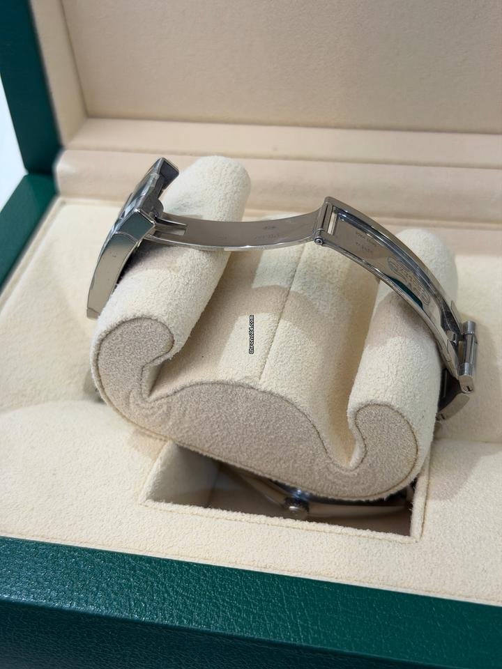 Rolex Oyster Perpetual 41 - Image 4