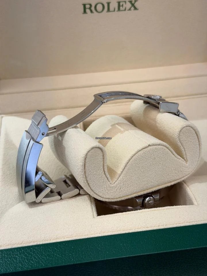 Rolex Sea-Dweller - Image 13