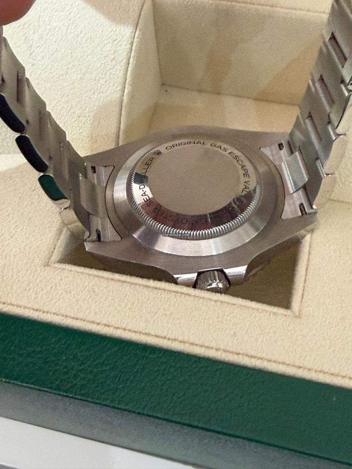 Rolex Sea-Dweller - Image 11