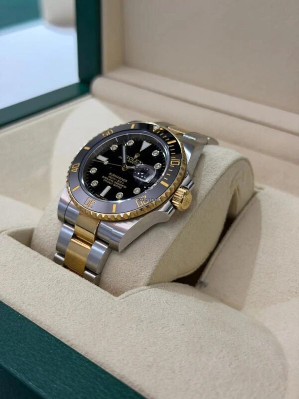 Rolex Submariner Date