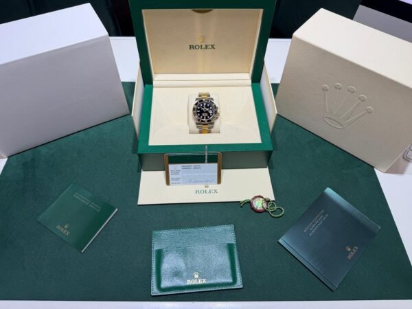 Rolex Submariner Date