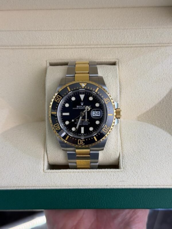 Rolex Submariner Date