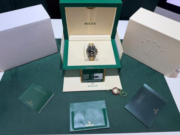 Rolex Submariner Date