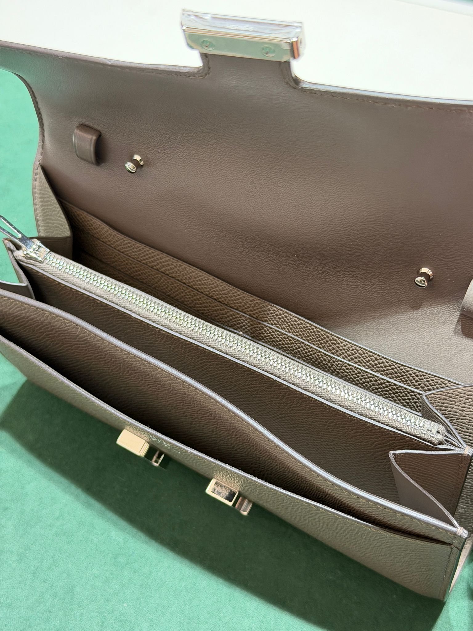 Hermès portefeuille costance to go - Image 5