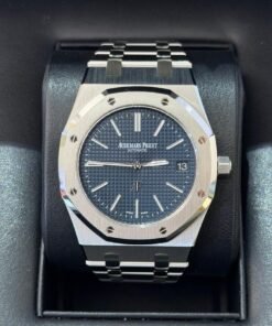 Audemars Piguet Royal Oak Jumbo 39mm extra-thin del 2017 Mai indossato full set con documenti e scatola
