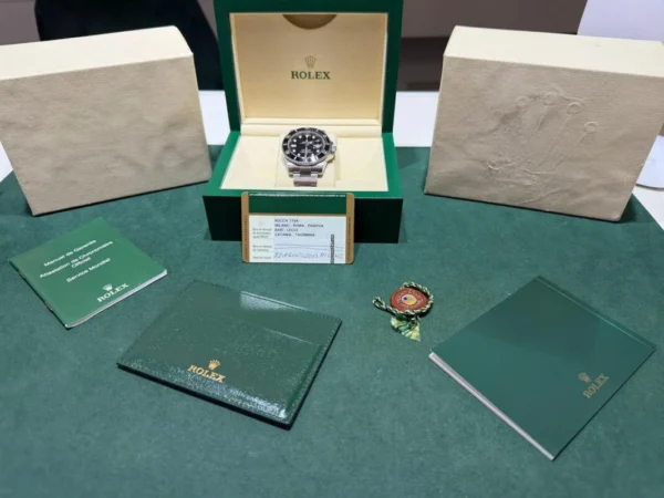 Rolex Submariner Date del 2013 Italia full set top condition con documenti e scatola Rolex