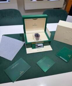 Alternative view of Rolex GMT-Master II Pepsi Jubilee del 2019 full set top condition con documenti e scatola Rolex