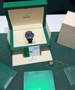 Alternative view of Rolex GMT-Master II Batman PVD black hunter del 2016 full set top condition con documenti