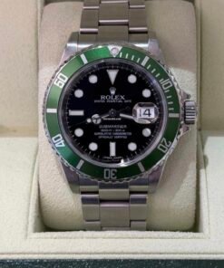 Rolex Submariner Date Kermit del 2010 ghiera verde full set excellent condition con documenti