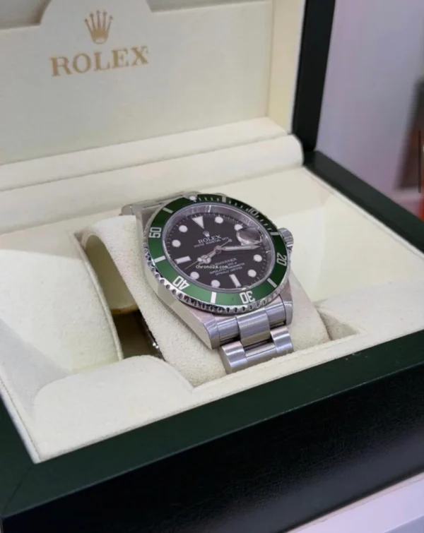 Rolex Submariner Date Kermit del 2010 ghiera verde full set excellent condition con documenti