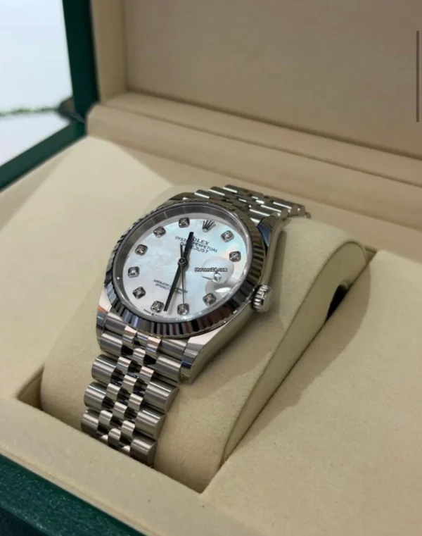 Rolex Datejust 36 NUOVO 2026 quadrante madreperla in diamanti MOP full set con documenti
