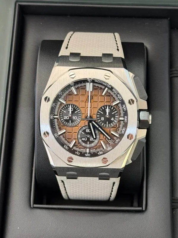IMG_6072.jpg-2 Audemars Piguet Royal Oak Offshore Chronograph brown dial del 2025 full set top condition con documenti
