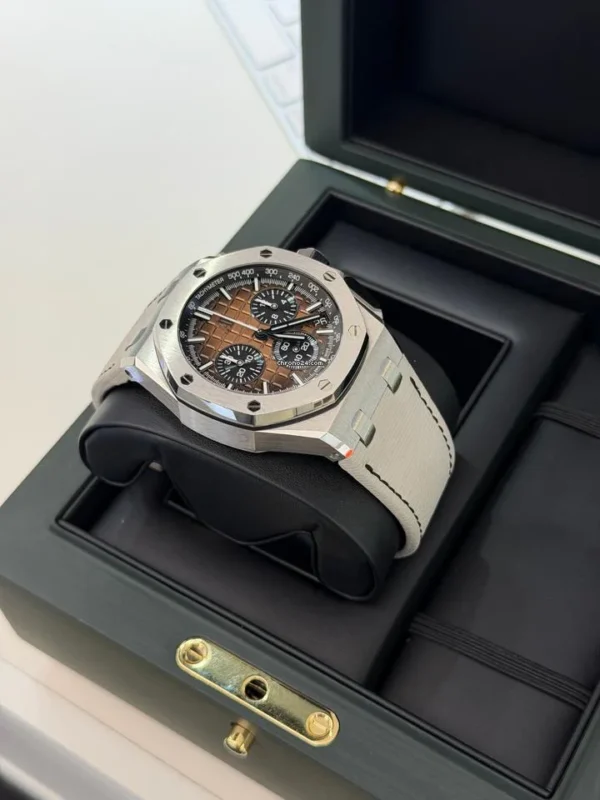 IMG_6077.jpg Audemars Piguet Royal Oak Offshore Chronograph brown dial del 2025 full set top condition con documenti