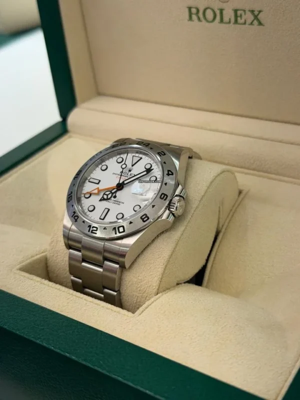 Rolex Explorer II white bianco del 2021 Italia full set top condition con documenti e scatola