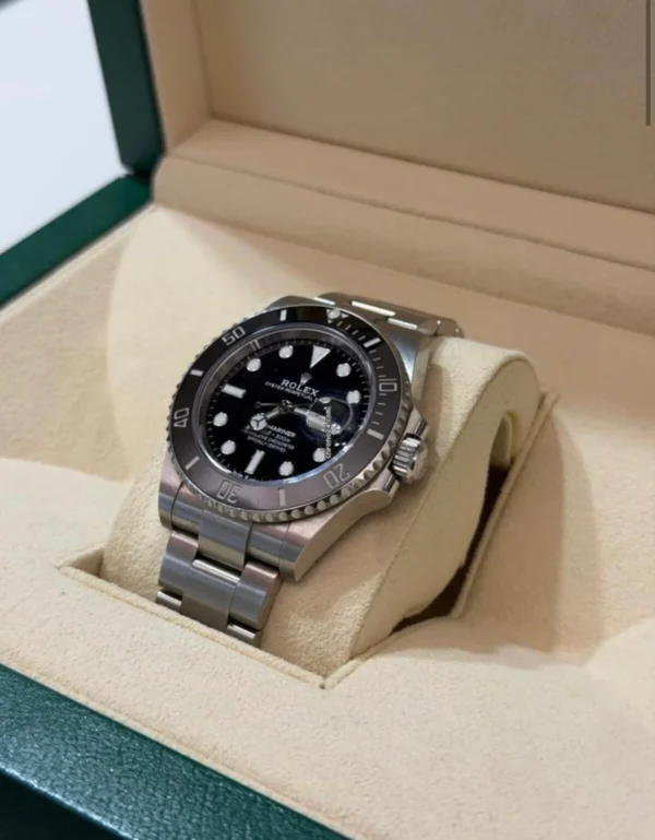 Rolex Submariner Date 41mm del 2020 Italia full set top condition con documenti e scatola Rolex