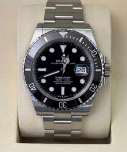 Rolex Submariner Date 41mm NUOVO 2026 Febbraio full set con documenti e scatola Rolex
