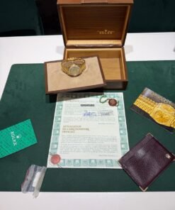 Alternative view of Rolex Day-Date 36 36mm del 1989 Italia yellow gold full set top condition con documenti e scatola