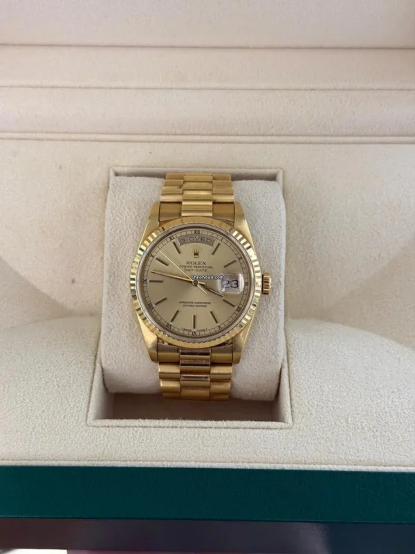 Rolex Day-Date 36 36mm del 1989 Italia yellow gold full set top condition con documenti e scatola