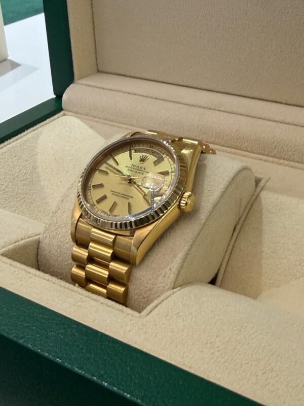 Rolex Day-Date 36 36mm del 1989 Italia yellow gold full set top condition con documenti e scatola