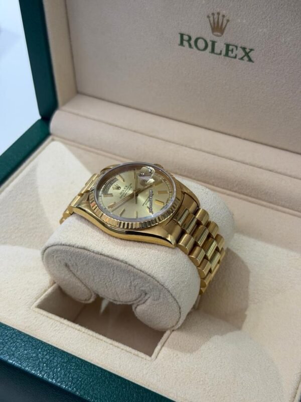 Rolex Day-Date 36 36mm del 1989 Italia yellow gold full set top condition con documenti e scatola