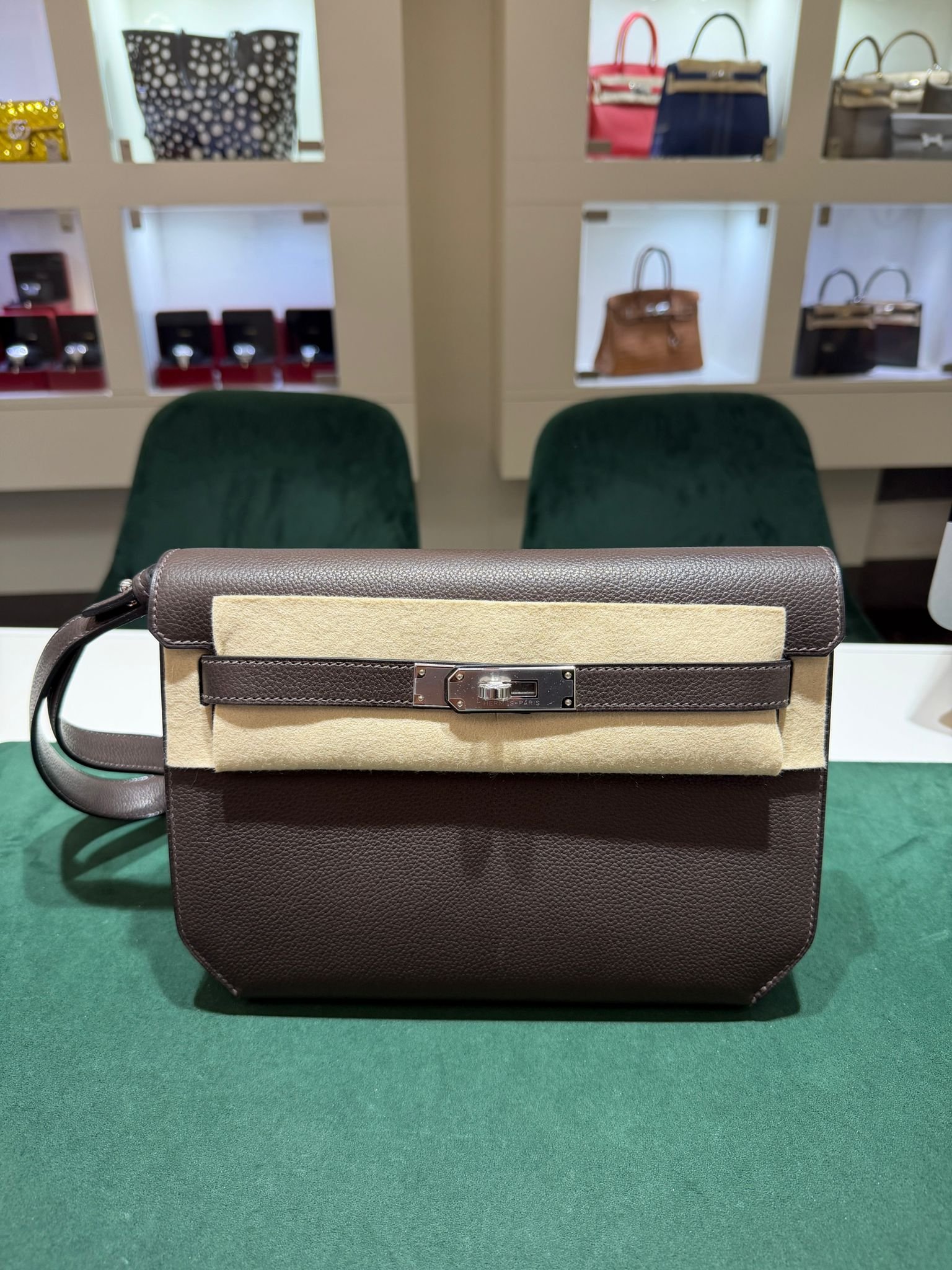 Hermès Kelly Dépêches 25 NUOVA 2026 pellame barenia color ÉBÈNE Ebano cioccolato fondente - Image 2