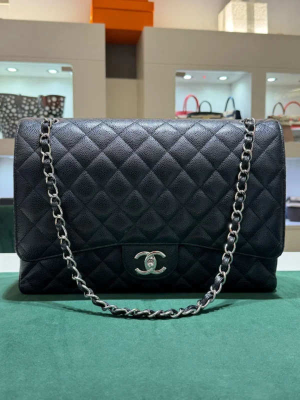 Chanel Classic Flap Jumbo – misura Jumbo 33 modello iconico della linea Classic hardware palladium