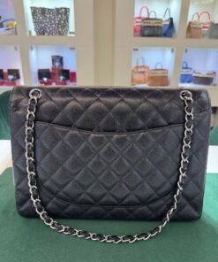 Alternative view of Chanel Classic Flap Jumbo – misura Jumbo 33 modello iconico della linea Classic hardware palladium