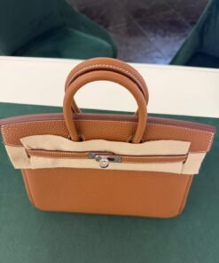 Alternative view of Hermès Birkin 25 retourne veau togo colore GOLD ( il più richiesto )