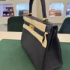 Herm&egrave;s Kelly 28 retourne NUOVA 2025 seriale K (colore blue) taurillon clemenc&eacute; con hardware dorato