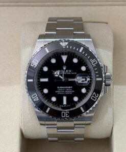 Rolex Submariner Date 41mm NUOVO 2026 Marzo full set con documenti e scatola Rolex