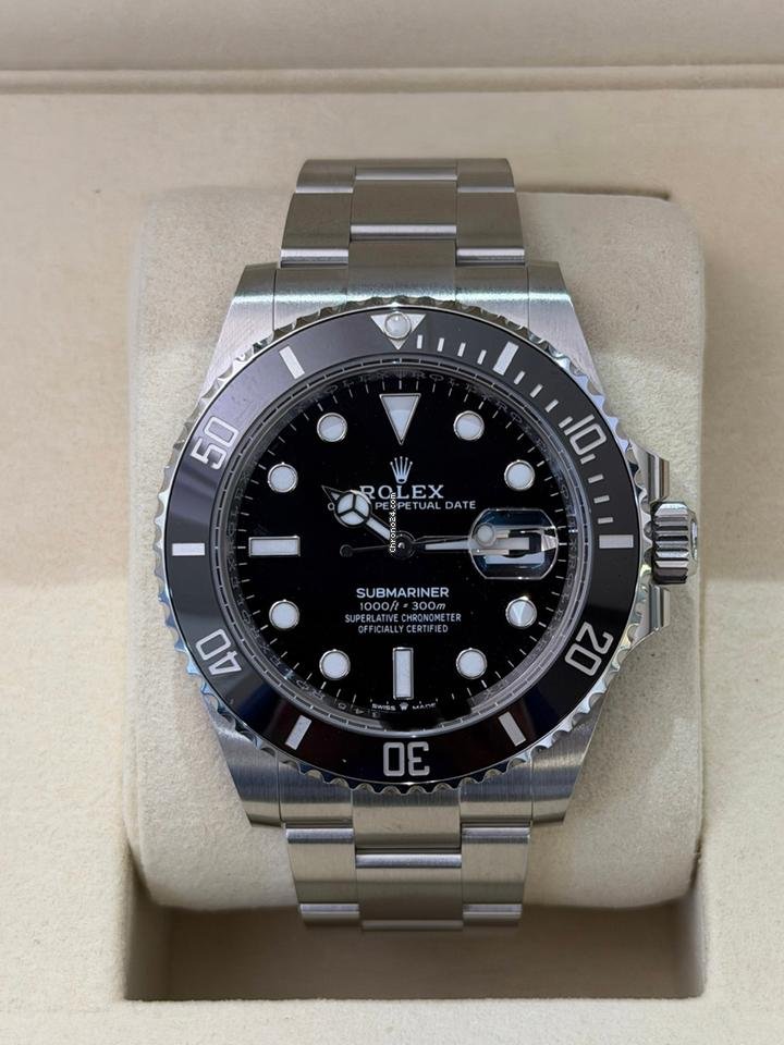 Rolex Submariner Date 41mm NUOVO 2026 Marzo full set con documenti e scatola Rolex