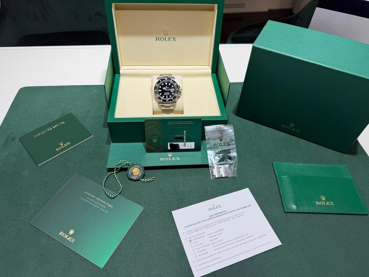 Rolex Submariner Date 41mm NUOVO 2026 Marzo full set con documenti e scatola Rolex - Image 2