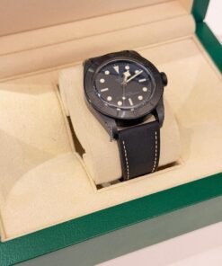 Alternative view of Tudor Black Bay ceramica nero 41mm del 2021 full set excellent condition con documenti e scatola