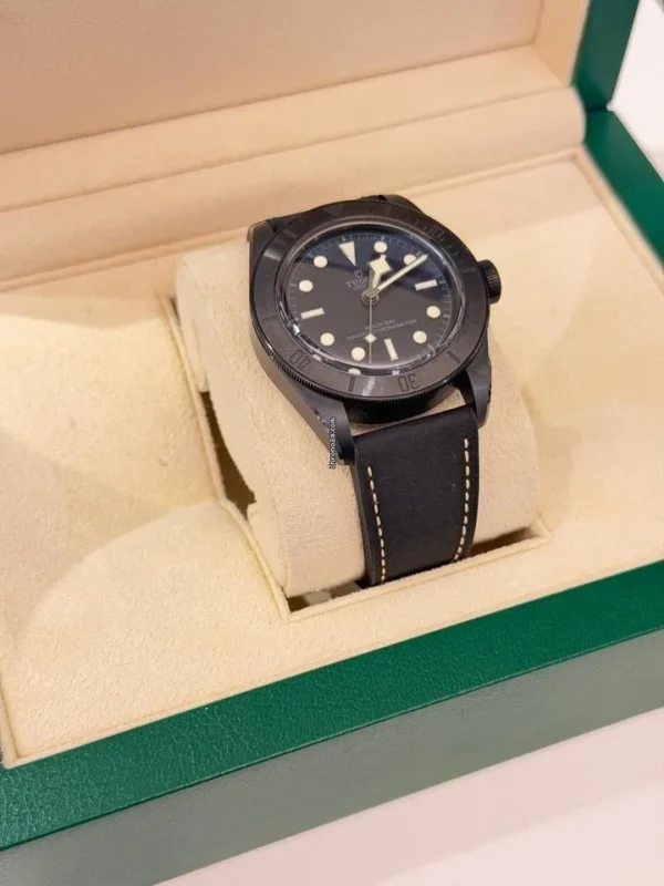 Tudor Black Bay ceramica nero 41mm del 2021 full set excellent condition con documenti e scatola
