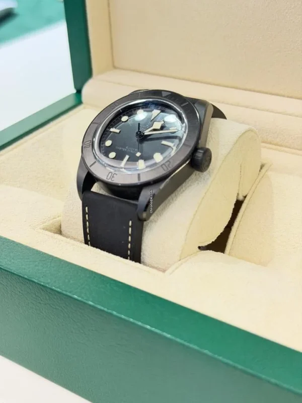 Tudor Black Bay ceramica nero 41mm del 2021 full set excellent condition con documenti e scatola