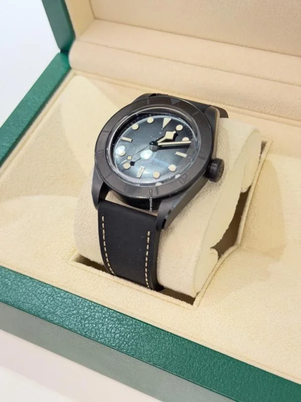 Tudor Black Bay ceramica nero 41mm del 2021 full set excellent condition con documenti e scatola
